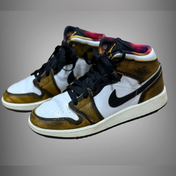 Nike Air Jordan 1 Mid SE "Wear Away" sneakers Size 4.5 Youth Authentic - Picture 4 of 12